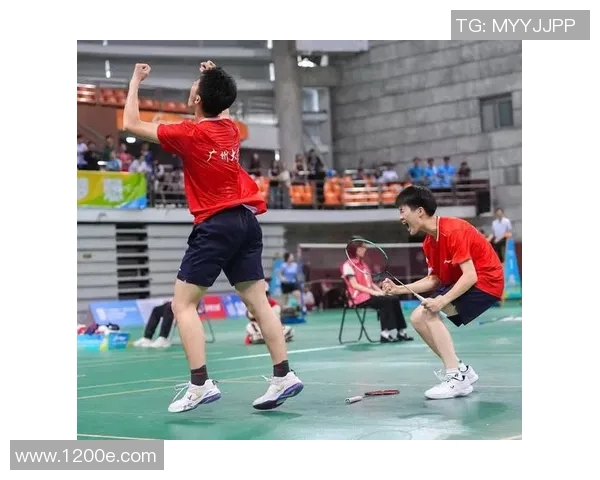 武汉羽毛球队的默契配合揭秘与训练背后的故事